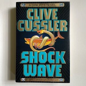 Hardcover book: Clive Cussler Shock Wave